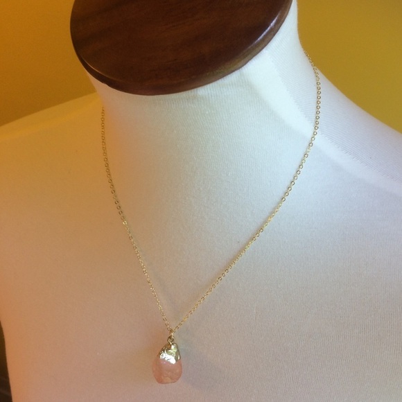 18k Gold Plated Peach Quartz Nugget - Picture 3 of 5